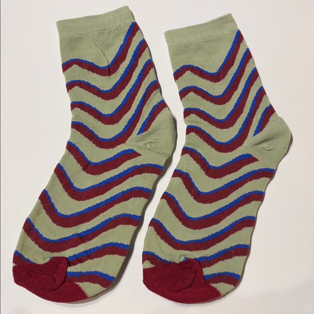 🧦Cozy Feet🎁 Retro Wave Unisex Socks